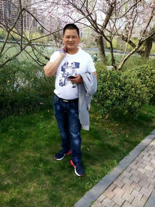 纯爷们的第二张照片--湛江相亲服务中心