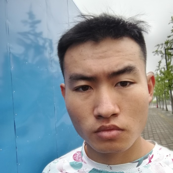 爱一个哦的第一张照片--湛江相亲服务中心