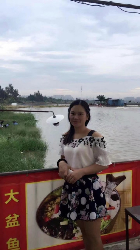 莹莹的第一张照片--湛江相亲服务中心