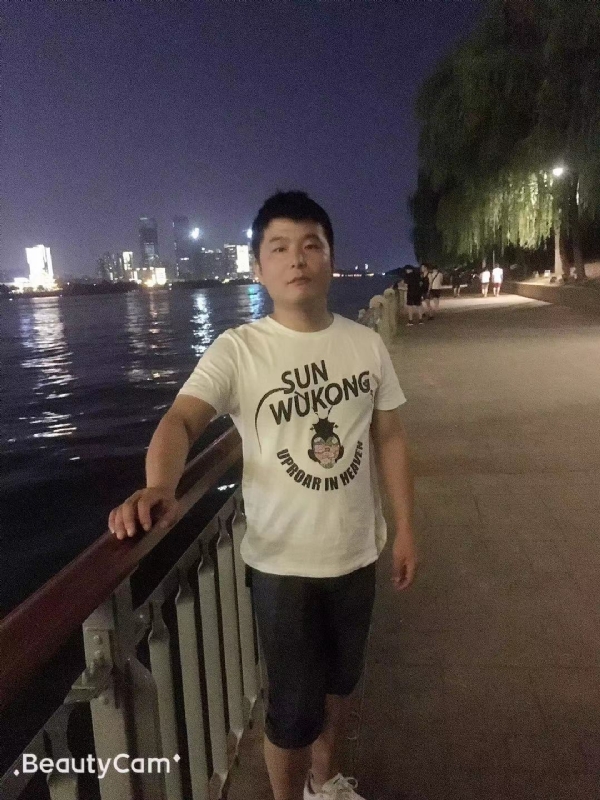 古月的第一张照片--湛江相亲服务中心