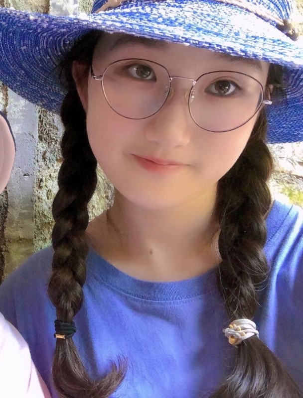 渴望爱情的第一张照片--湛江相亲服务中心