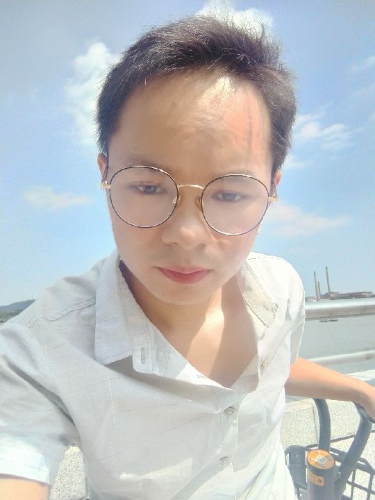 楠呐的第三张照片--湛江相亲服务中心