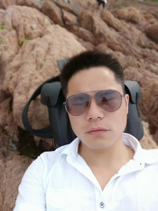 易听的第一张照片--湛江相亲服务中心