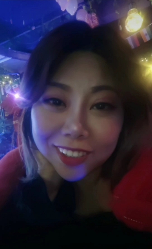 收快递的费仙女的第一张照片--湛江相亲服务中心