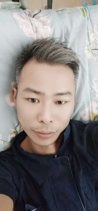 火山口的第一张照片--湛江相亲服务中心