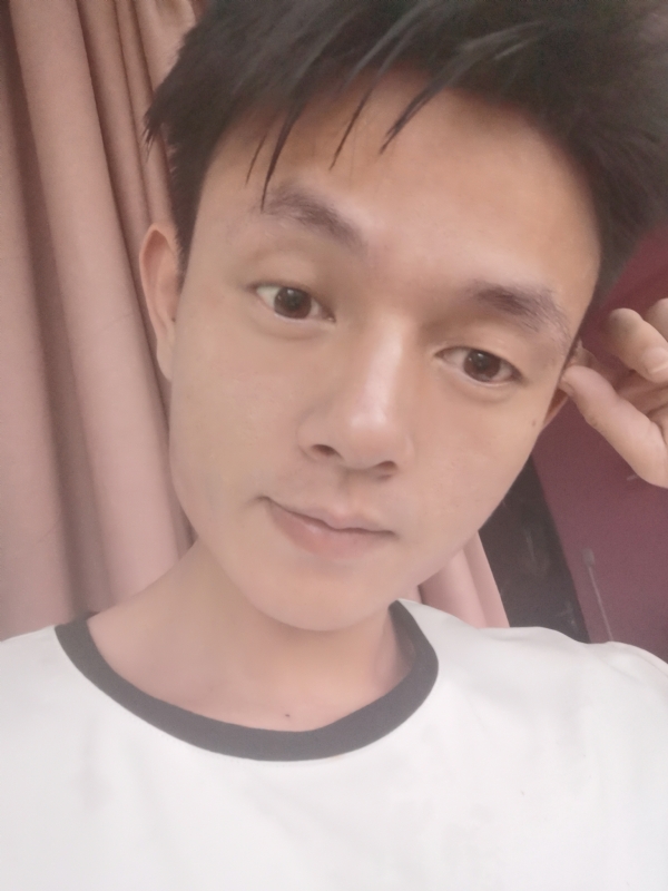 一一得一的第一张照片--湛江相亲服务中心