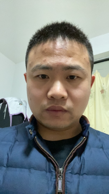 苹果的第一张照片--湛江相亲服务中心