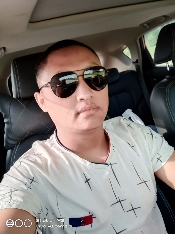寻缘的第一张照片--湛江相亲服务中心