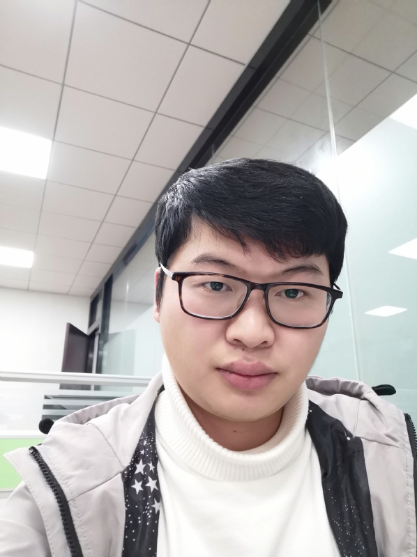 乀漓洛的第一张照片--湛江相亲服务中心