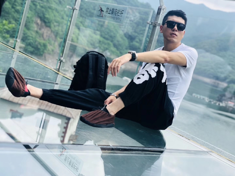 庄周梦蝶的第一张照片--湛江相亲服务中心