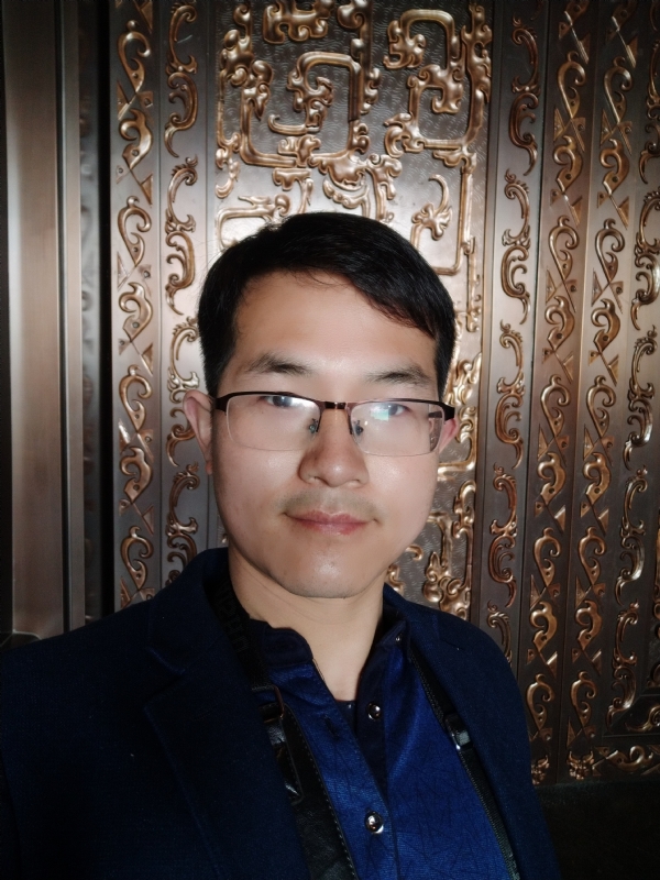 鹏鸟的第一张照片--湛江相亲服务中心