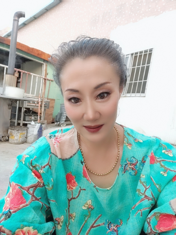 燕子的第三张照片--湛江相亲服务中心
