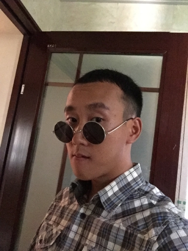 悲喜的第一张照片--湛江相亲服务中心