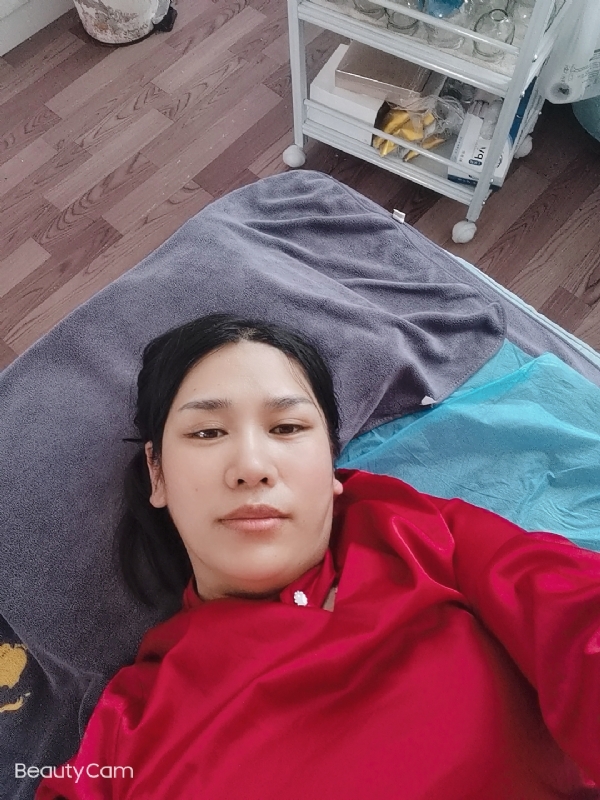 枫叶的第一张照片--湛江相亲服务中心