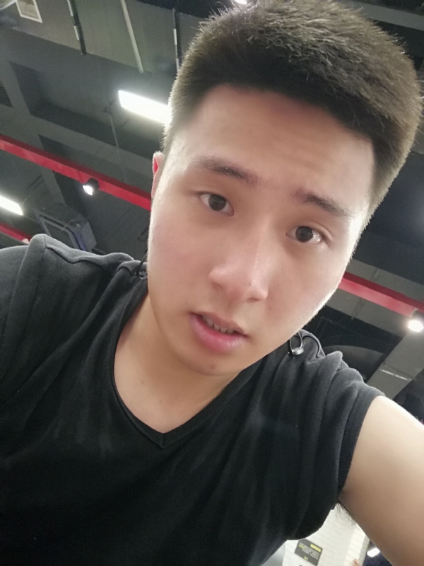 江南的雨的第一张照片--湛江相亲服务中心