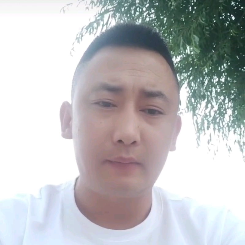 潇洒的第一张照片--湛江相亲服务中心