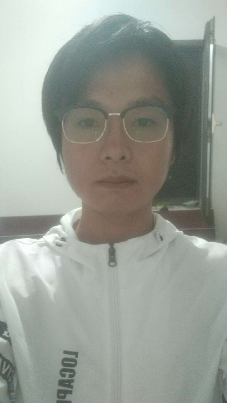 轻吻的第一张照片--湛江相亲服务中心