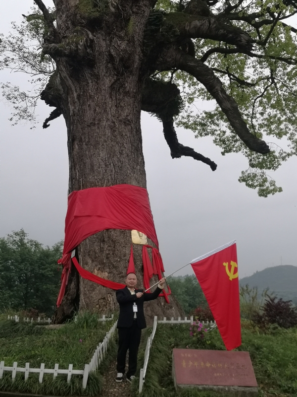 辉辉的第一张照片--湛江相亲服务中心