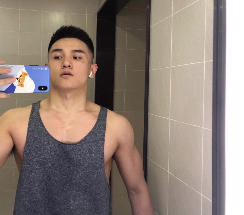 李文亮的第一张照片--湛江相亲服务中心