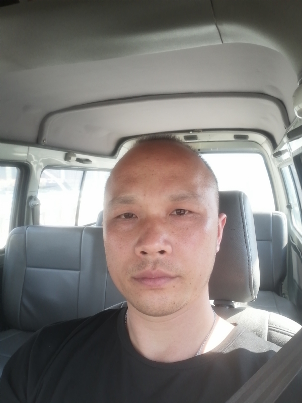 新旺丁的第一张照片--湛江相亲服务中心