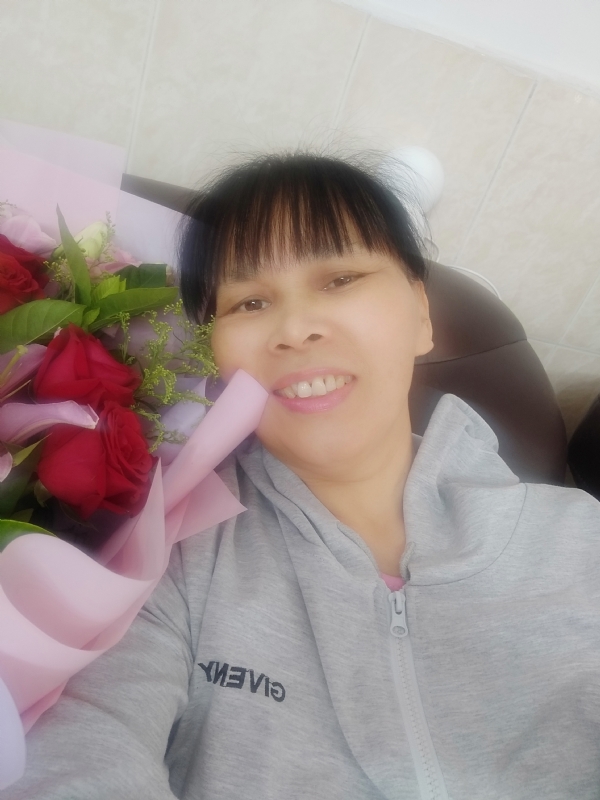 言言的第一张照片--湛江相亲服务中心