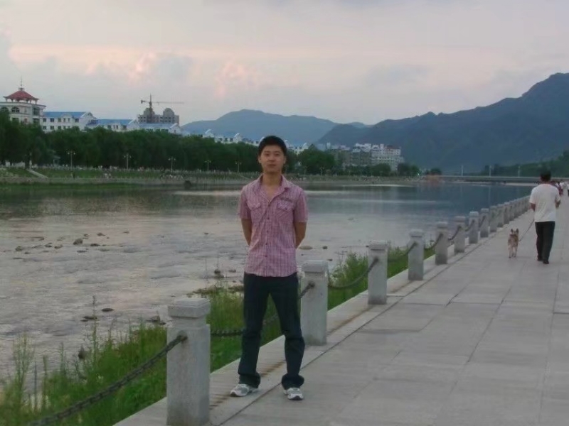 王王的第一张照片--湛江相亲服务中心