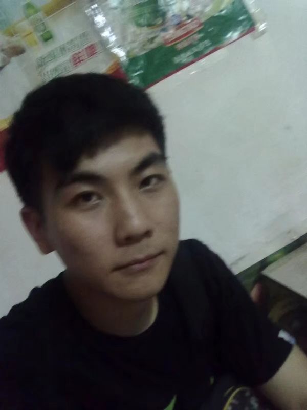 蜡笔小新的第三张照片--湛江相亲服务中心