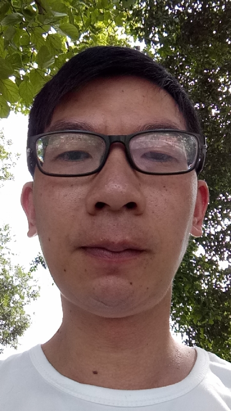 奋斗的第一张照片--湛江相亲服务中心