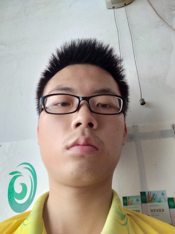 舒荷的第二张照片--湛江相亲服务中心