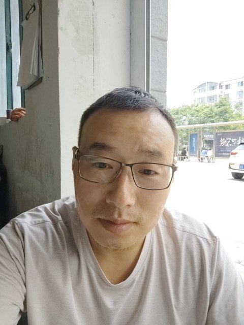 转身的距离的第一张照片--湛江相亲服务中心