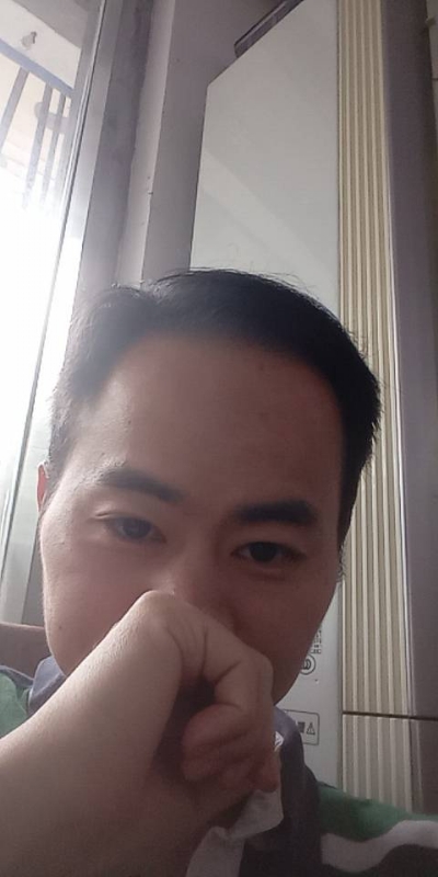 90年大叔的第一张照片--湛江相亲服务中心
