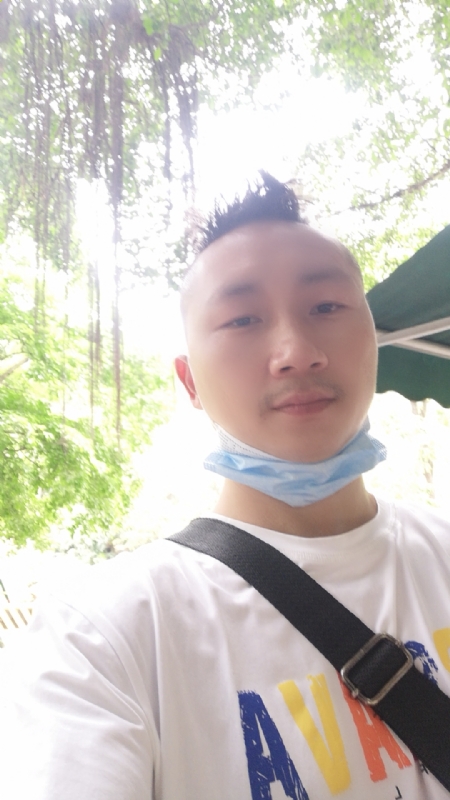 守望幸福的第一张照片--湛江相亲服务中心