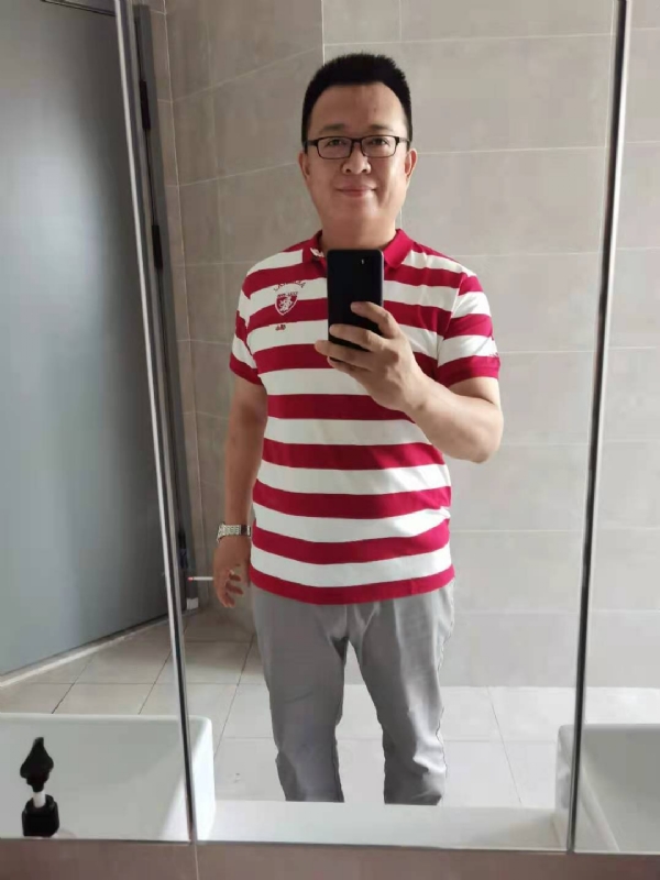 行走的打桩机的第二张照片--湛江相亲服务中心