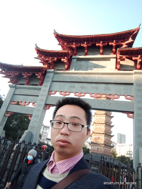 碧血丹心的第一张照片--湛江相亲服务中心
