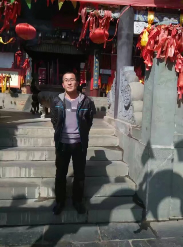 淡然的第一张照片--湛江相亲服务中心