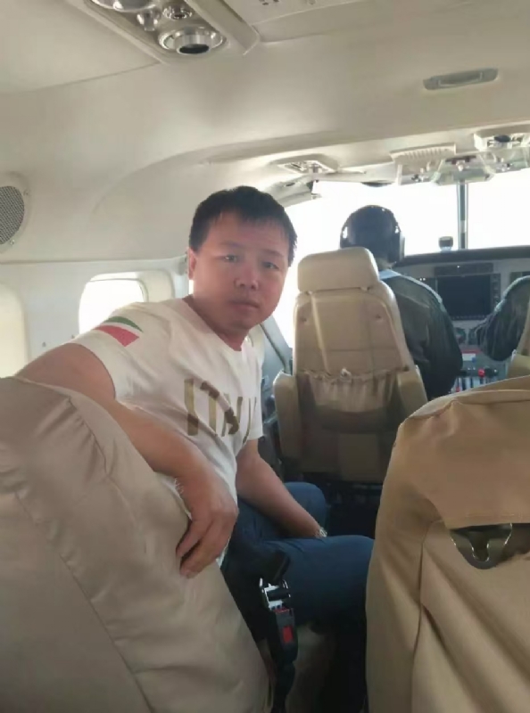 随风飘零的第一张照片--湛江相亲服务中心