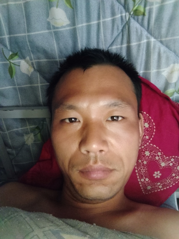 弘扬的第一张照片--湛江相亲服务中心