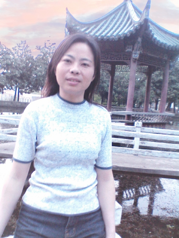 小草的第一张照片--湛江相亲服务中心