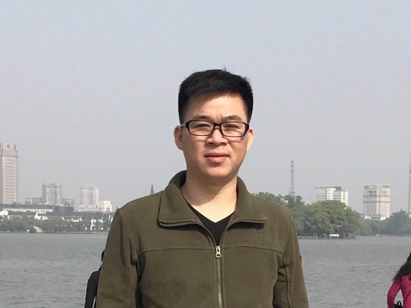孔雀鱼的第一张照片--湛江相亲服务中心