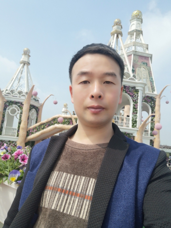 黎明的天空的第一张照片--湛江相亲服务中心