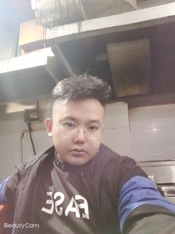 棒哥的第一张照片--湛江相亲服务中心