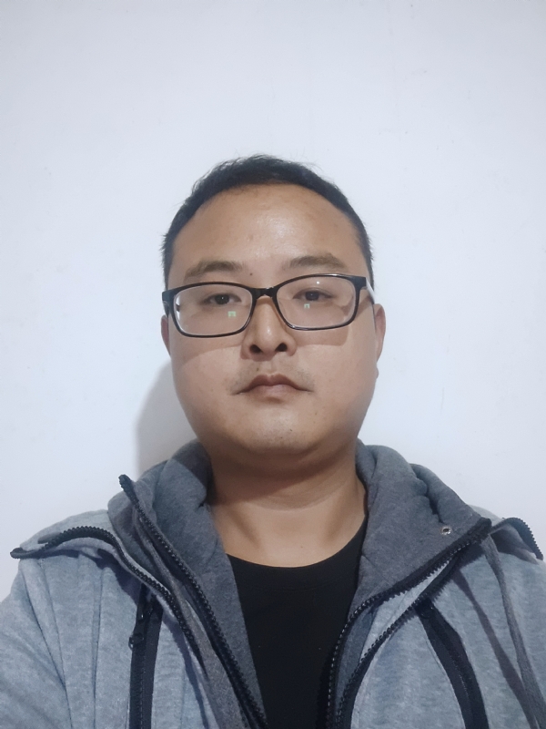爱在一瞬间的第一张照片--湛江相亲服务中心