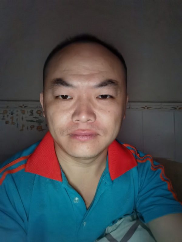 与子携老的第三张照片--湛江相亲服务中心