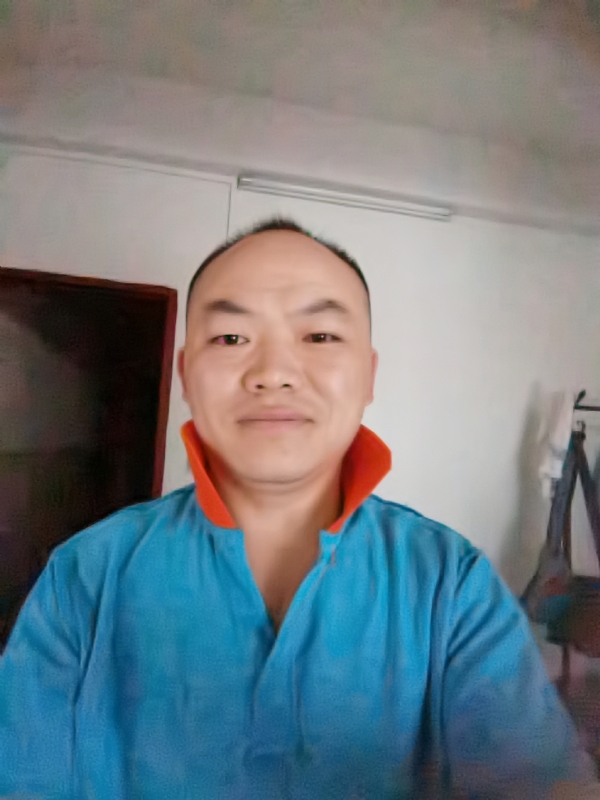 与子携老的第四张照片--湛江相亲服务中心