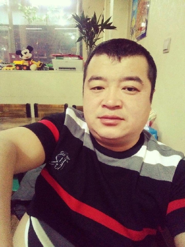 老实人的第一张照片--湛江相亲服务中心