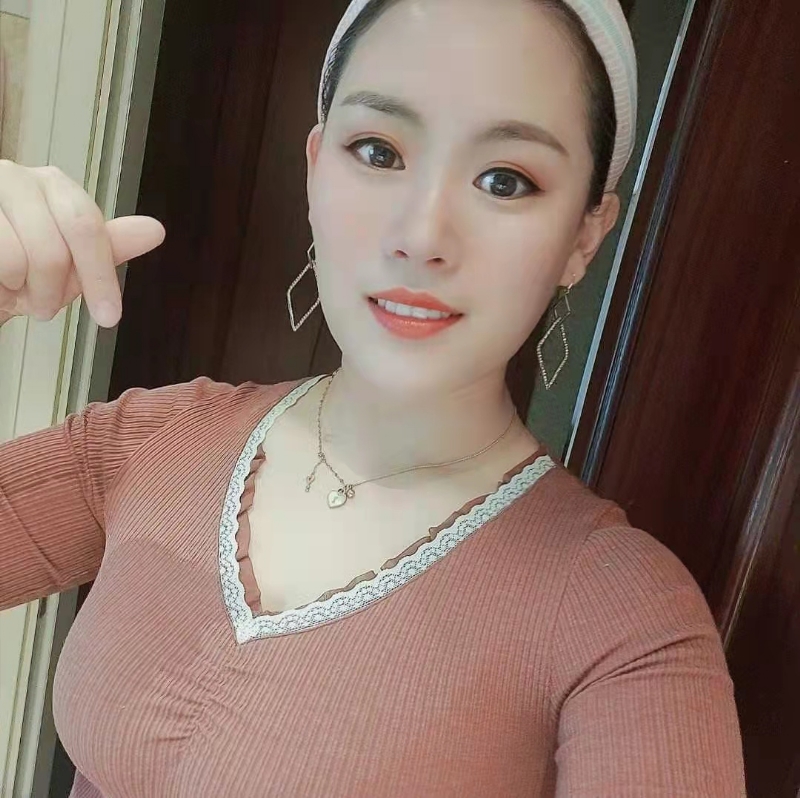 蜜&糖的第一张照片--湛江相亲服务中心