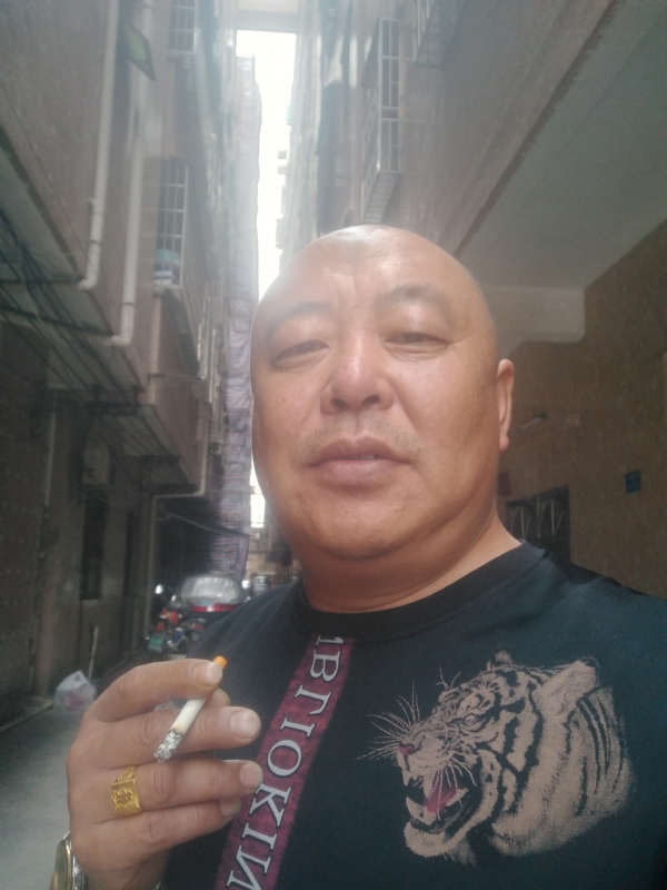 人在TA乡的第一张照片--湛江相亲服务中心