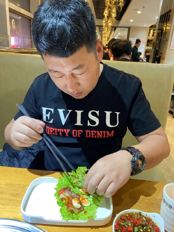 砒霜的第一张照片--湛江相亲服务中心