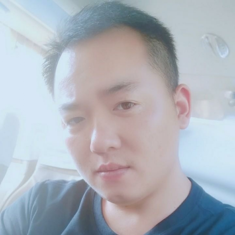 荒漠°的第一张照片--湛江相亲服务中心
