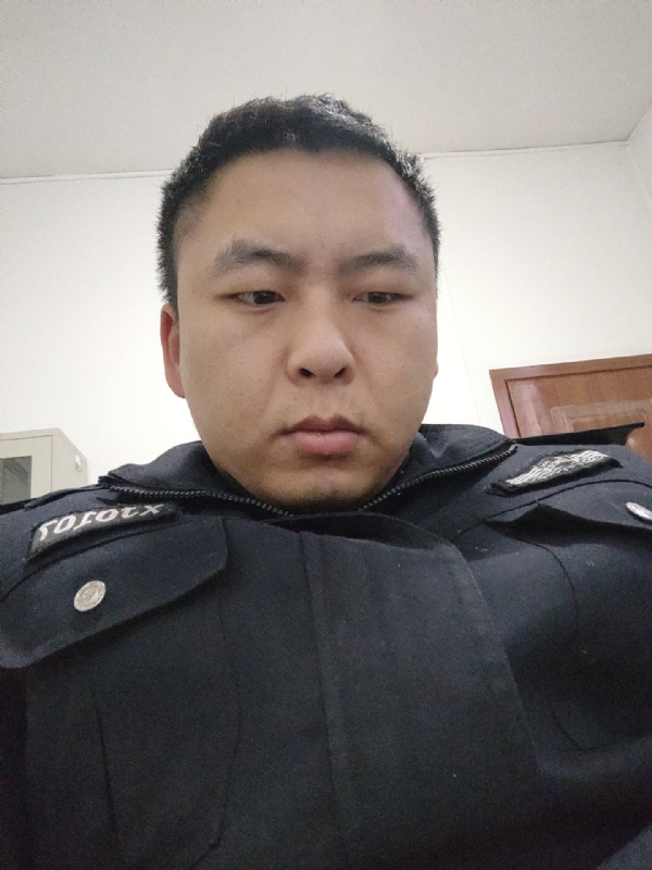 好纠结的第一张照片--湛江相亲服务中心